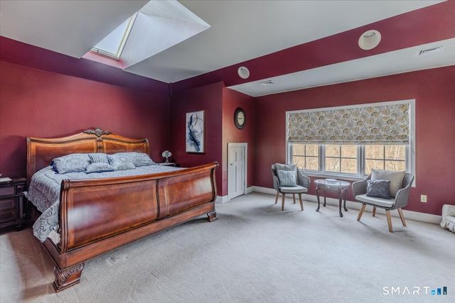 8 Nod Hill Road, Oxford, CT 06478