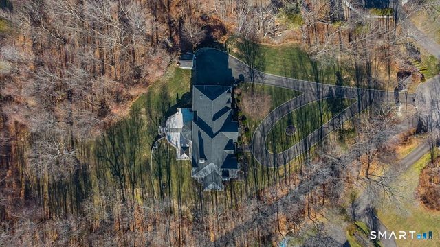 8 Nod Hill Road, Oxford, CT 06478