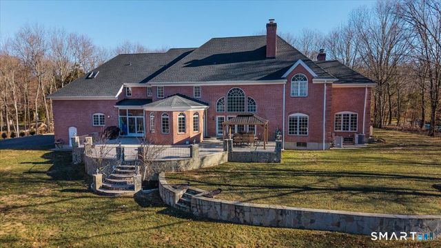 8 Nod Hill Road, Oxford, CT 06478