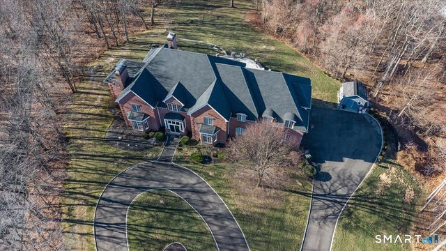 8 Nod Hill Road, Oxford, CT 06478