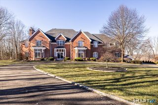 8 Nod Hill Road, Oxford, CT 06478