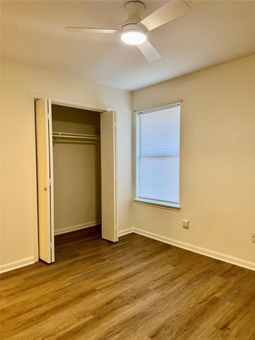 8112 Willet TRL A, Austin, TX 78745