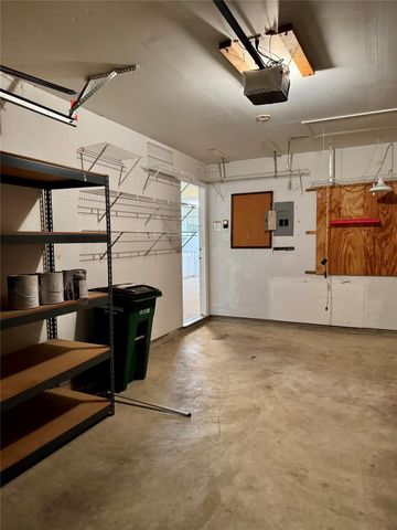 8112 Willet TRL A, Austin, TX 78745