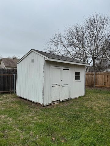 8112 Willet TRL A, Austin, TX 78745