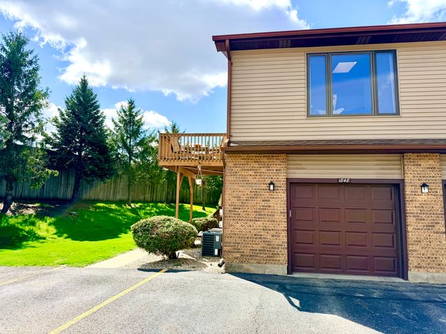 1848 Kerrybrook Court 1848, Sycamore, IL 60178