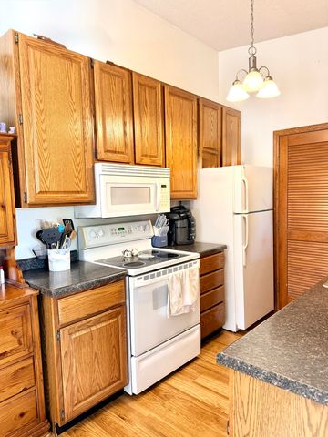 1848 Kerrybrook Court 1848, Sycamore, IL 60178