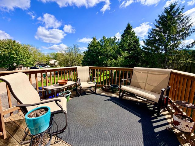 1848 Kerrybrook Court 1848, Sycamore, IL 60178