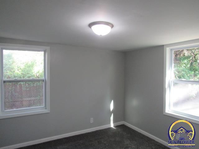 2215 SW 8th Ave, Topeka, KS 66605