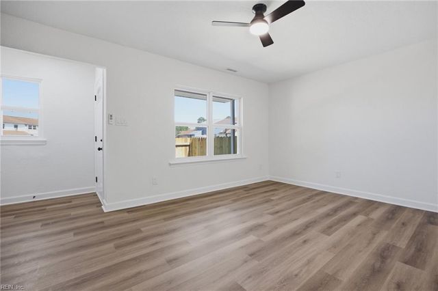 2510 King CT, Chesapeake, VA 23324