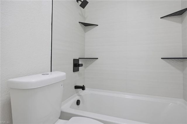 2510 King CT, Chesapeake, VA 23324