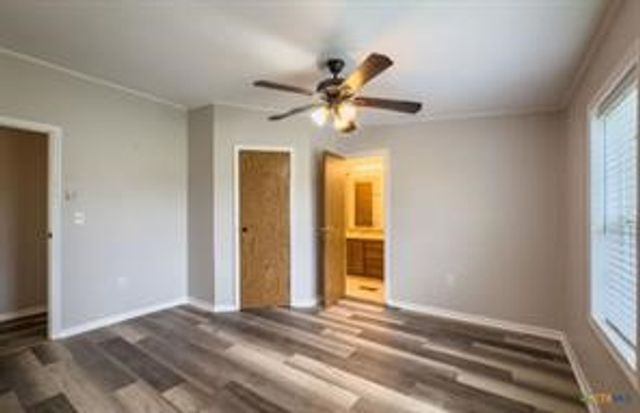 3627 N Katy Road, Ross, TX 76640