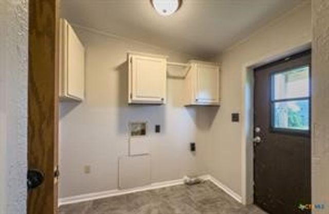 3627 N Katy Road, Ross, TX 76640