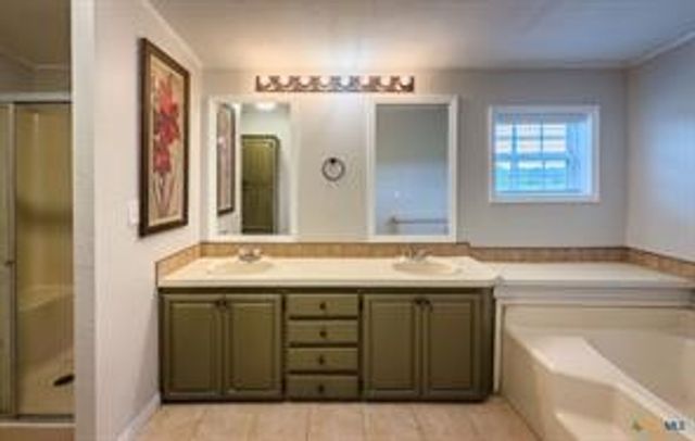 3627 N Katy Road, Ross, TX 76640