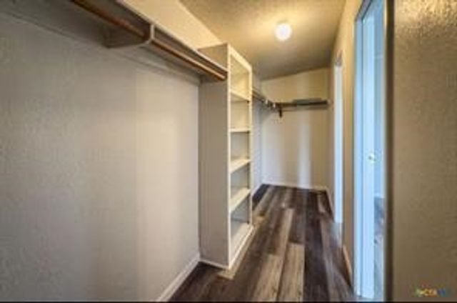 3627 N Katy Road, Ross, TX 76640