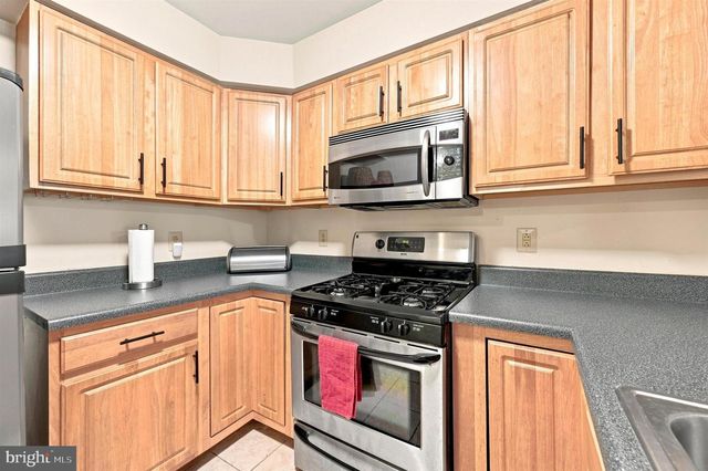 5018 WALNUT ST, Philadelphia, PA 19139