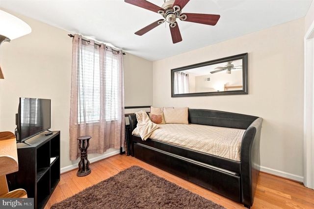 5018 WALNUT ST, Philadelphia, PA 19139