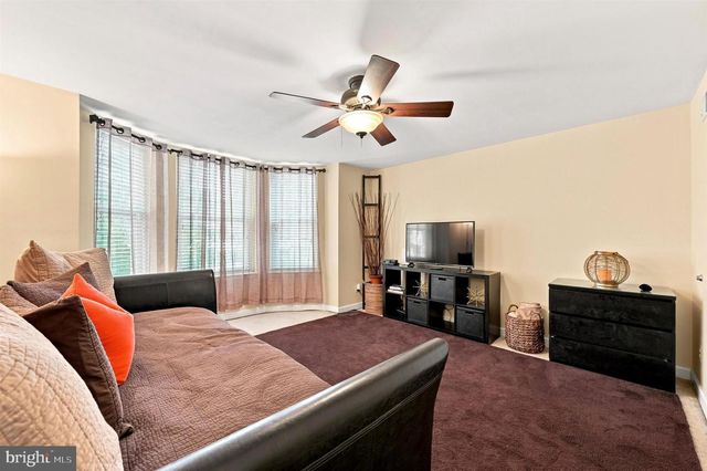 5018 WALNUT ST, Philadelphia, PA 19139