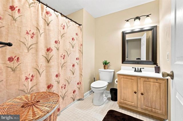5018 WALNUT ST, Philadelphia, PA 19139