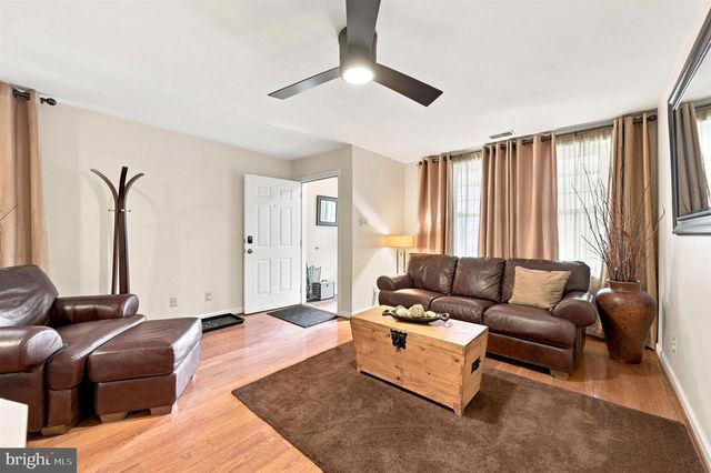 5018 WALNUT ST, Philadelphia, PA 19139