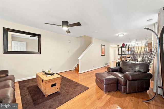 5018 WALNUT ST, Philadelphia, PA 19139