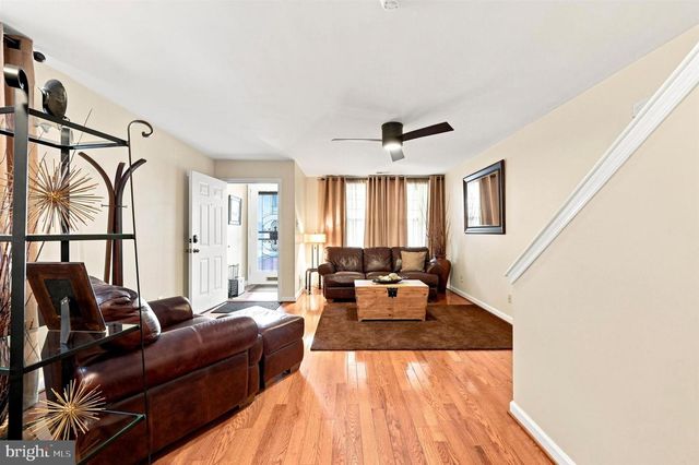 5018 WALNUT ST, Philadelphia, PA 19139