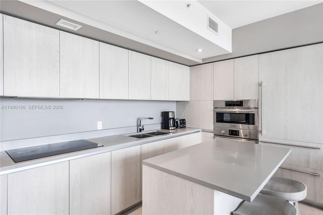 4010 S Ocean Drive R2804, Hollywood, FL 33019