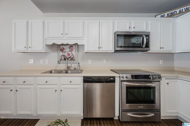 2270 ASCOT LANE, Birmingham, AL 35216