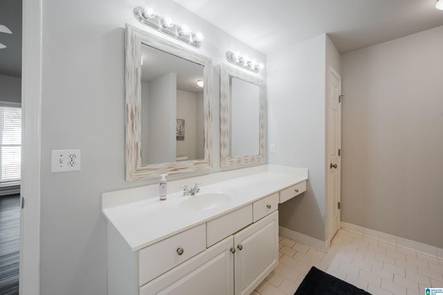 2270 ASCOT LANE, Birmingham, AL 35216