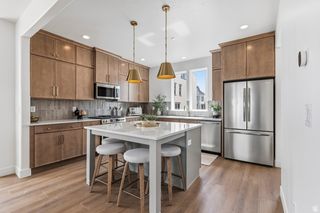 10988 S LAKE RUN RD #154, South Jordan, UT 84009