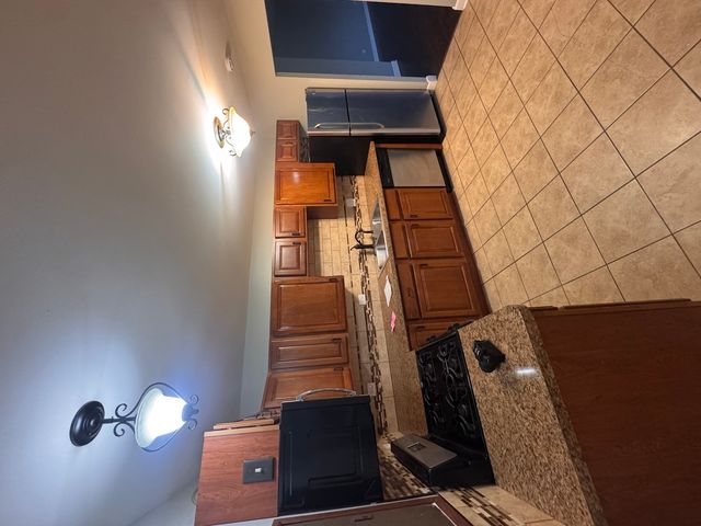 202 E STREAMWOOD Boulevard, Streamwood, IL 60107