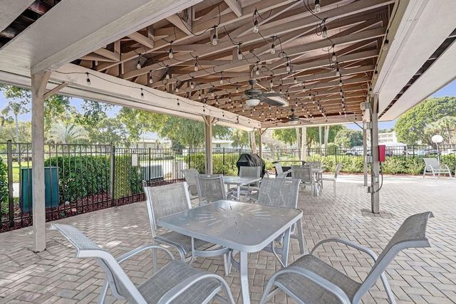 4301 Martinique Circle E4, Coconut Creek, FL 33066