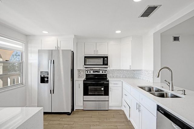 4301 Martinique Circle E4, Coconut Creek, FL 33066