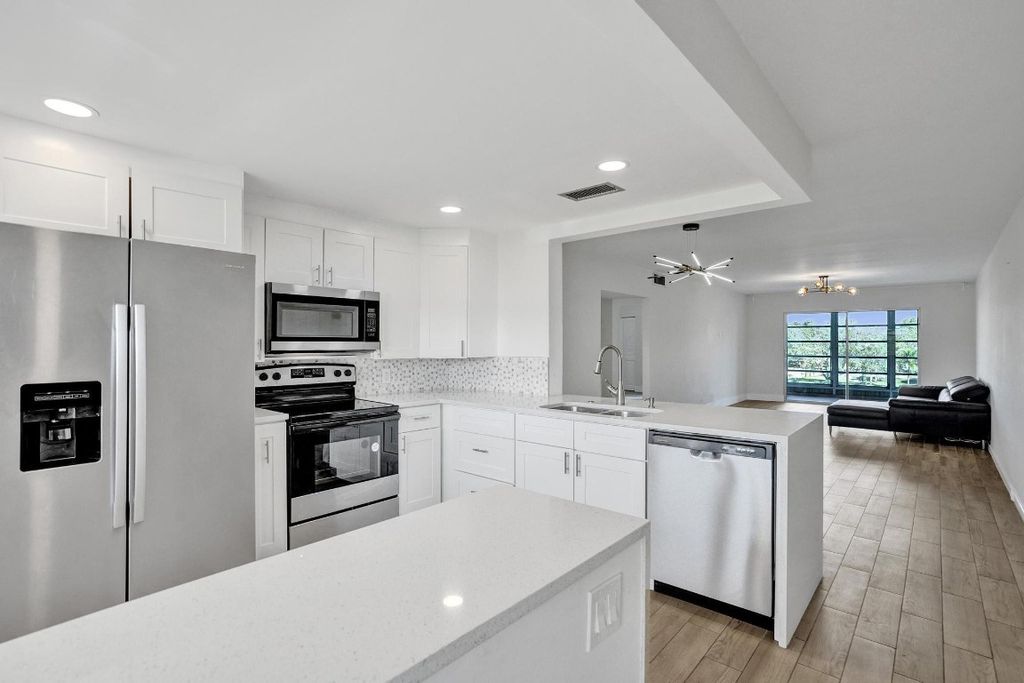 4301 Martinique Circle E4, Coconut Creek, FL 33066