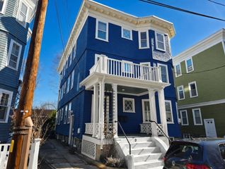 3 Warwick Park 2, Cambridge, MA 02140