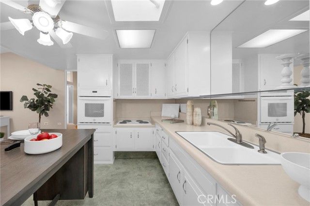 1491 Golden Rain Road 91J, Seal Beach, CA 90740