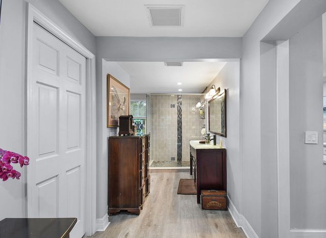 525 Evergreen Drive, Lake Park, FL 33403