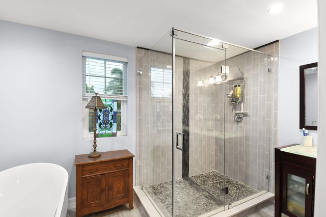 525 Evergreen Drive, Lake Park, FL 33403