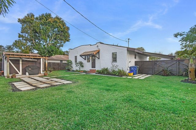 525 Evergreen Drive, Lake Park, FL 33403