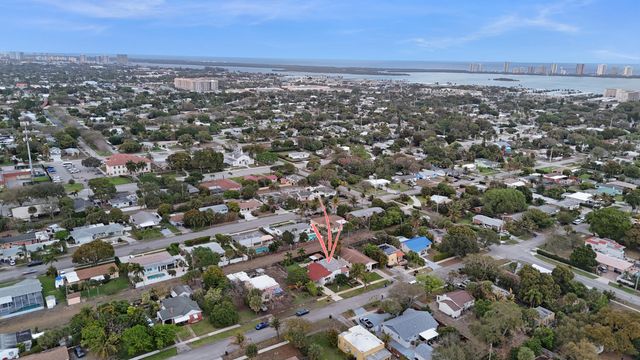 525 Evergreen Drive, Lake Park, FL 33403