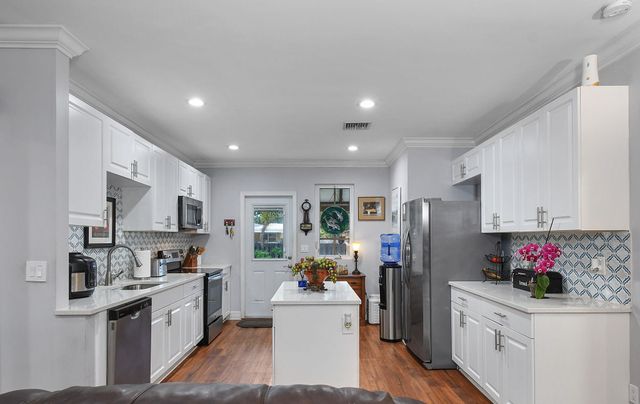 525 Evergreen Drive, Lake Park, FL 33403