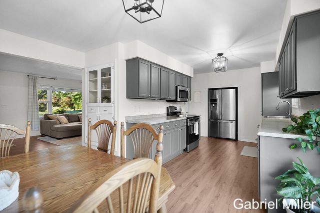1600 Barbara Ann Drive, Stevensville, MI 49127