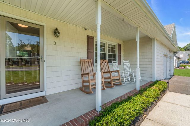 3 Kevin Court, Jackson, NJ 08527