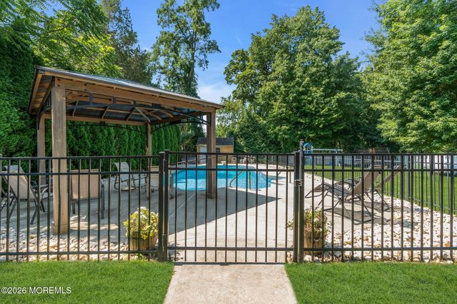 3 Kevin Court, Jackson, NJ 08527