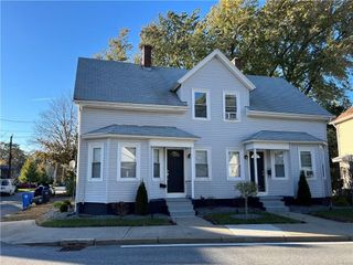 1971 Cranston Street, Cranston, RI 02920