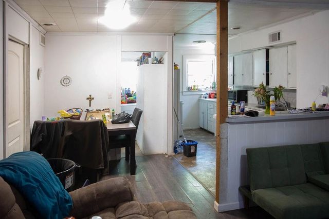 103 E 4th Street, Carrollton, MO 64633