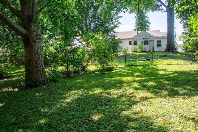 103 E 4th Street, Carrollton, MO 64633