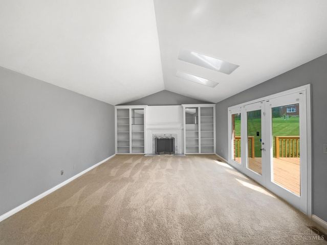 6 Clarke Court, Glendale, OH 45246