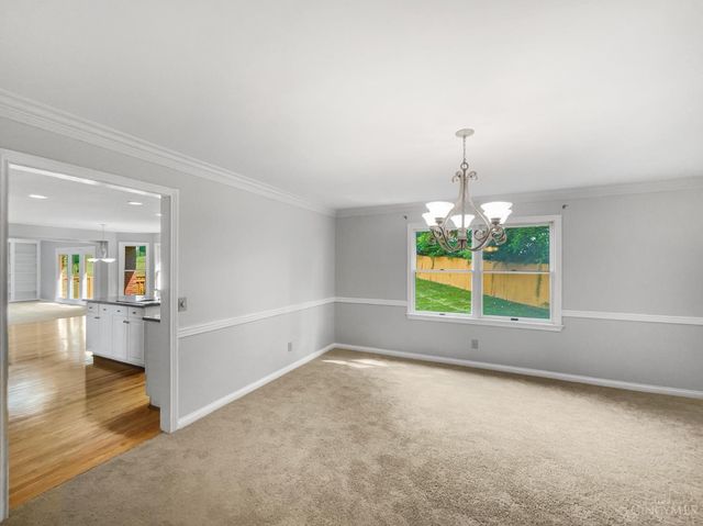 6 Clarke Court, Glendale, OH 45246