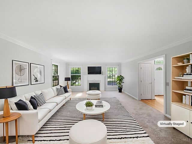 6 Clarke Court, Glendale, OH 45246