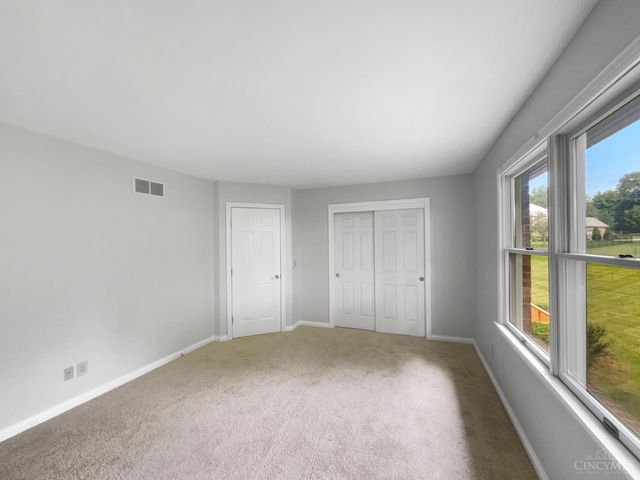 6 Clarke Court, Glendale, OH 45246